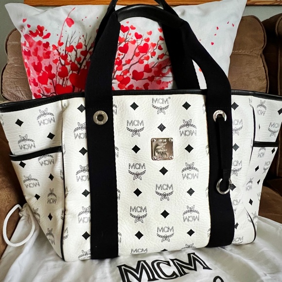 Almost New, Pre-Loved MCM Visetos Leather Tote Bag in White - Picture 1 of 12